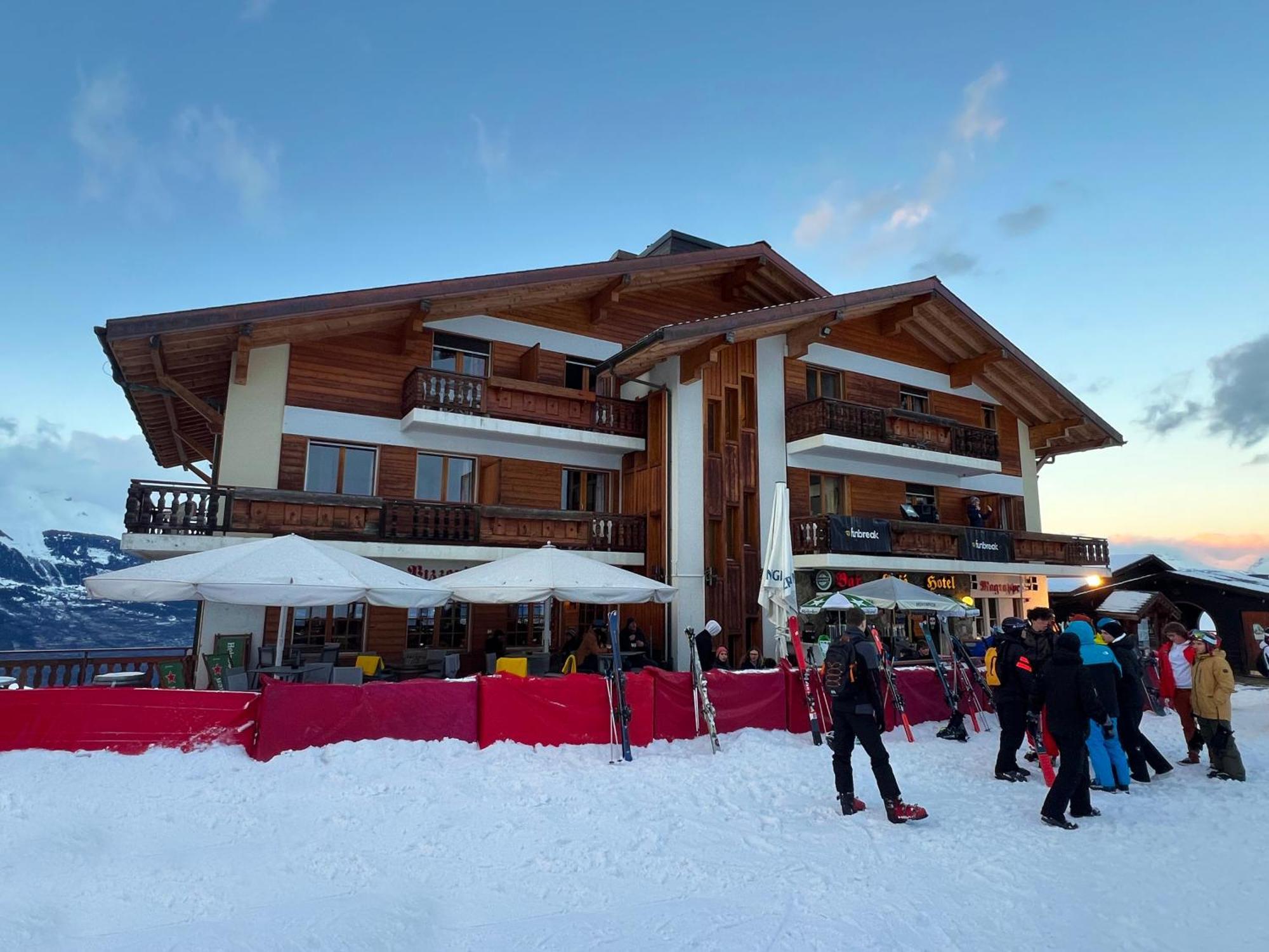 Hotel Magrappe Вейзоназ Екстериор снимка